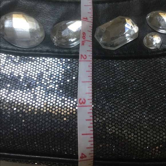 ⭐️ “TOTALLY ME” GIRLS PURSE ⭐️ - Picture 3 of 4